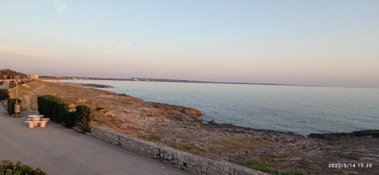B&B Lungomare Galilei Gallipoli Esterno foto